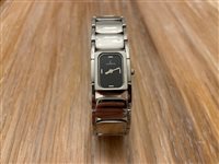 Watch Laurens Woman in Steel 21979 - 21979